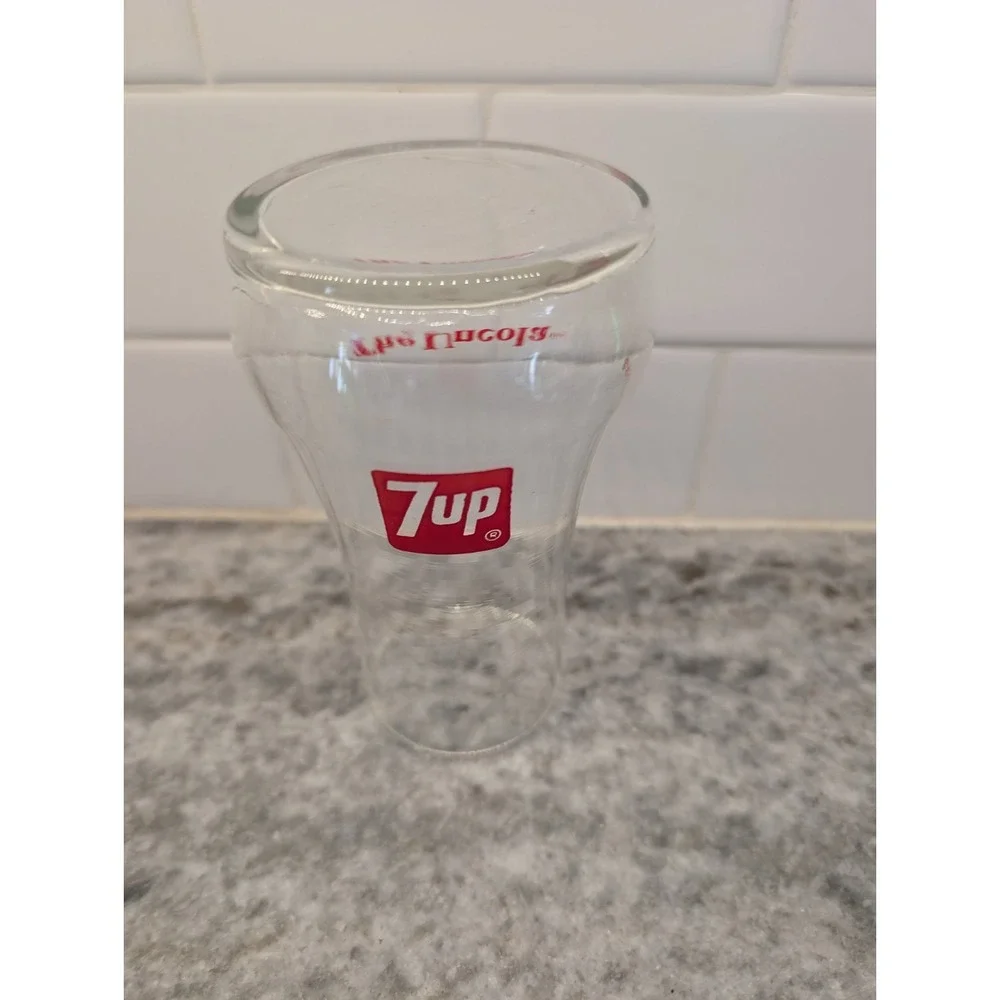 Vintage 7Up The Uncola Upside Down Glass Seven-Up Co Drinking Glasses Set Of‎ 2